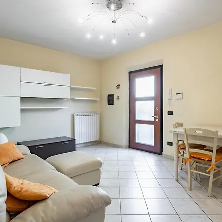 Sesto Di Moriano-cozy With Garden&parking! Apartment *