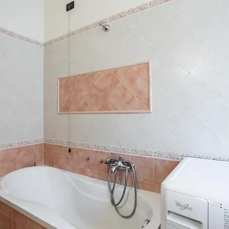 Sesto Di Moriano-cozy With Garden&parking! Apartment Lucca