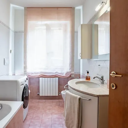 Apartment Sesto Di Moriano-cozy With Garden&parking! Lucca