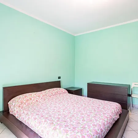 Apartment Sesto Di Moriano-cozy With Garden&parking!